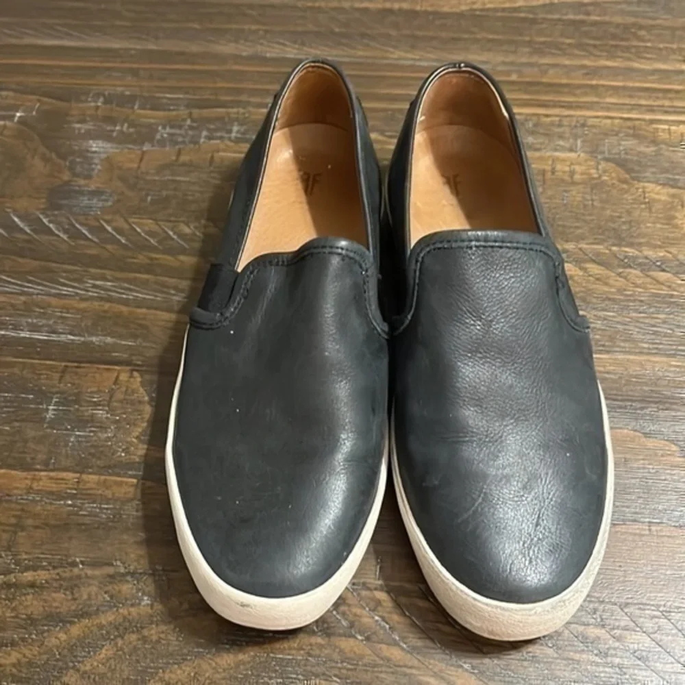 Black Frye loafers size 7.5